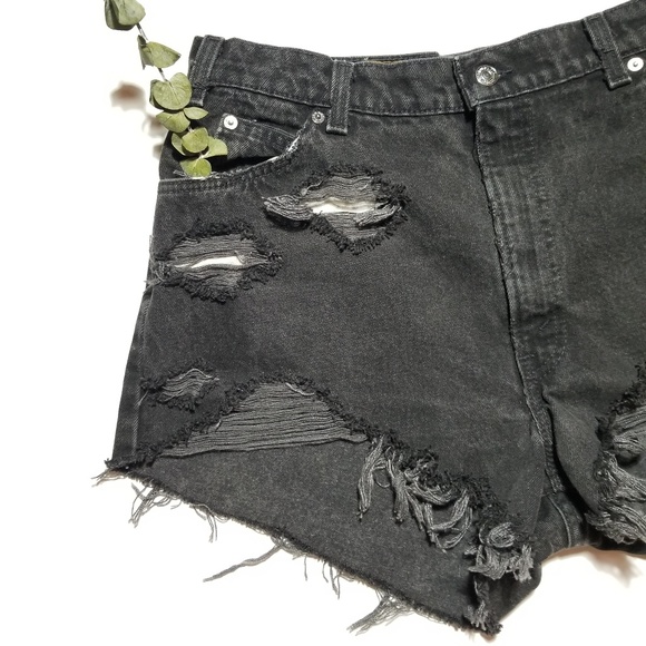 Vtg Levi's 560 Orange Tab Distressed Jean Shorts - Picture 2 of 8